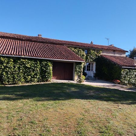 Maison Au Calme Avec Vue Etang Clesse  Zewnętrze zdjęcie