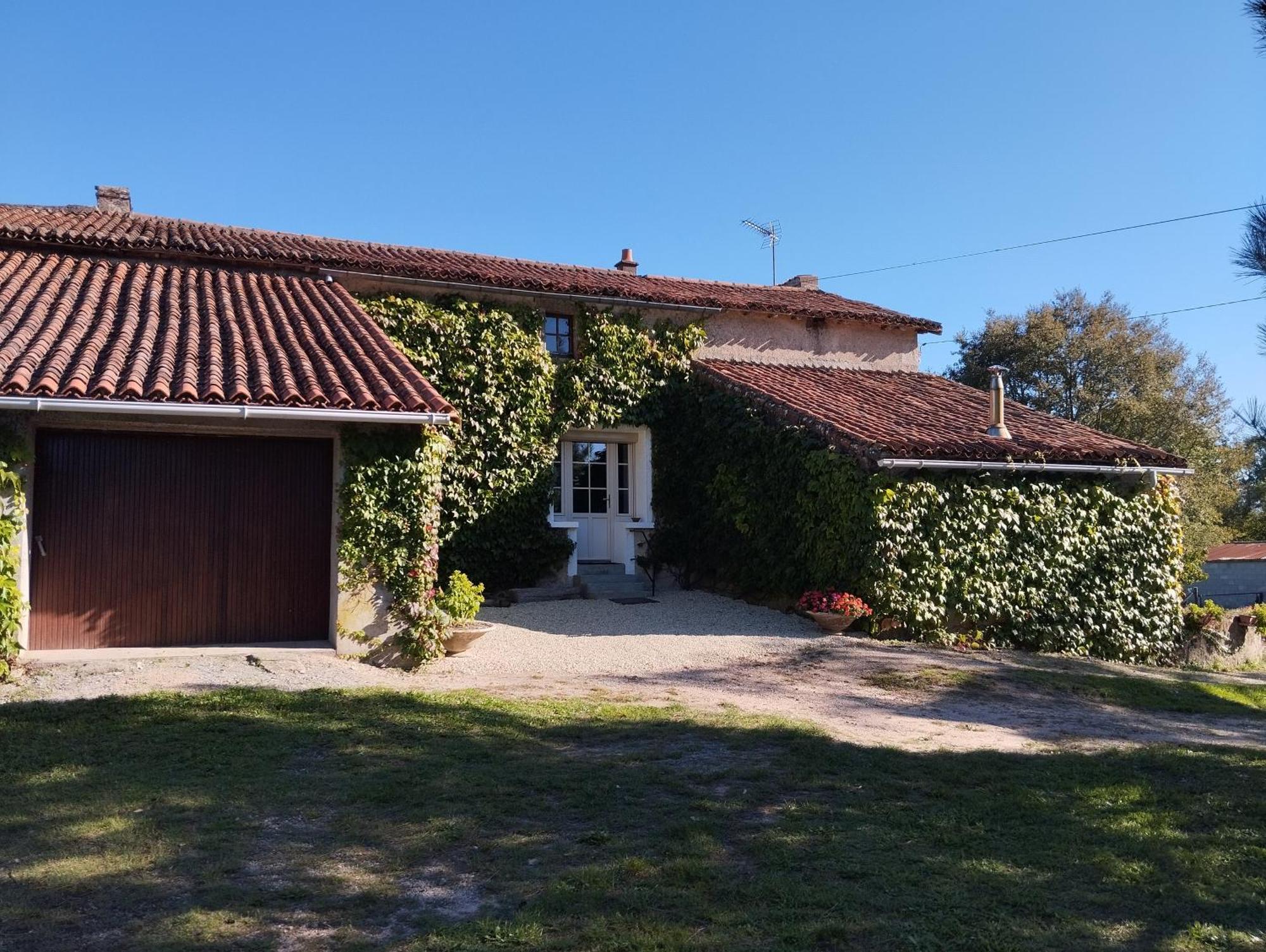 Maison Au Calme Avec Vue Etang Clesse  Zewnętrze zdjęcie